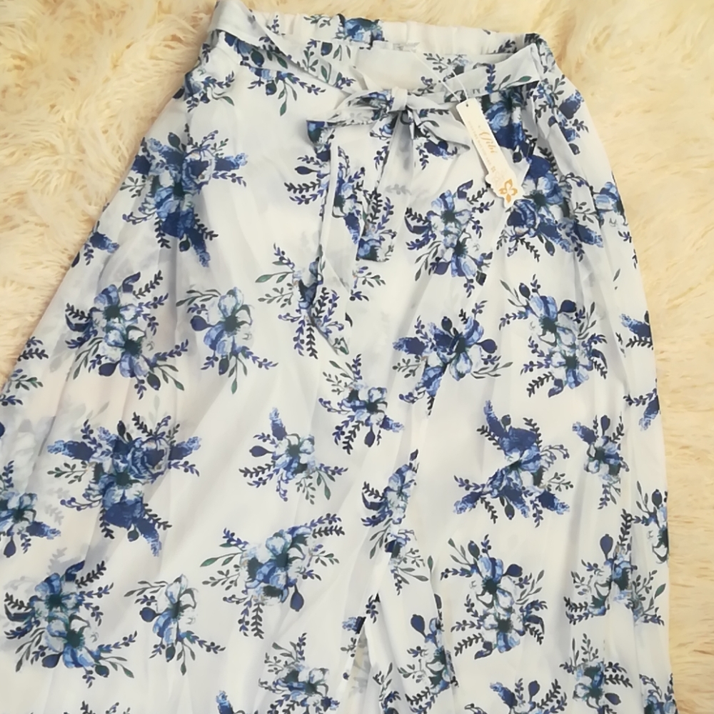 Afibi Full Long Blue Floral Chiffon Flowy Skirt
